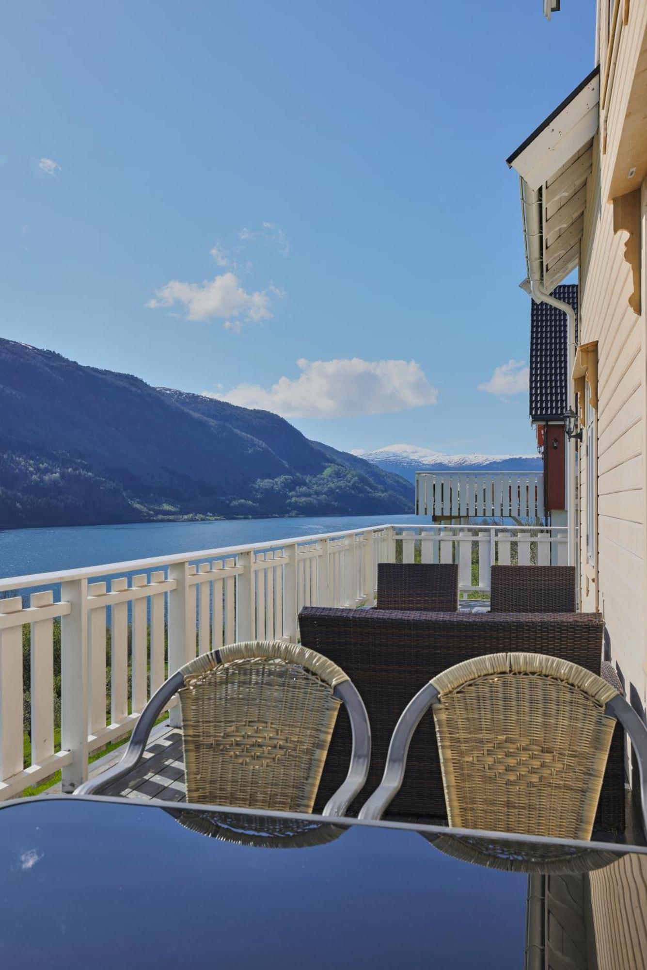 Solheim Gard Villa Stryn Exterior photo