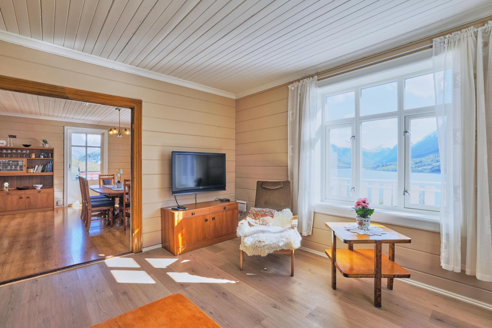 Solheim Gard Villa Stryn Exterior photo