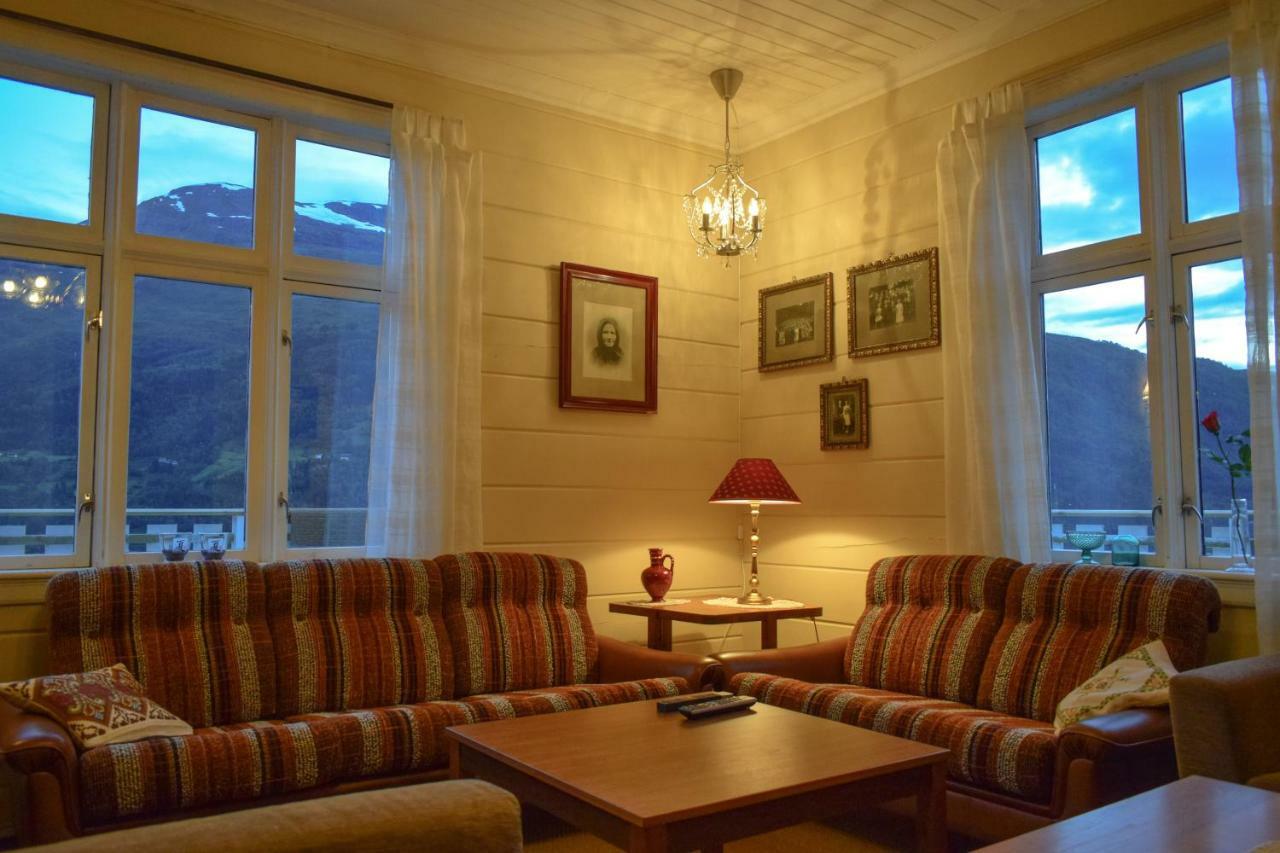 Solheim Gard Villa Stryn Exterior photo