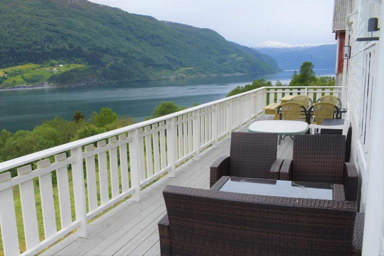 Solheim Gard Villa Stryn Exterior photo